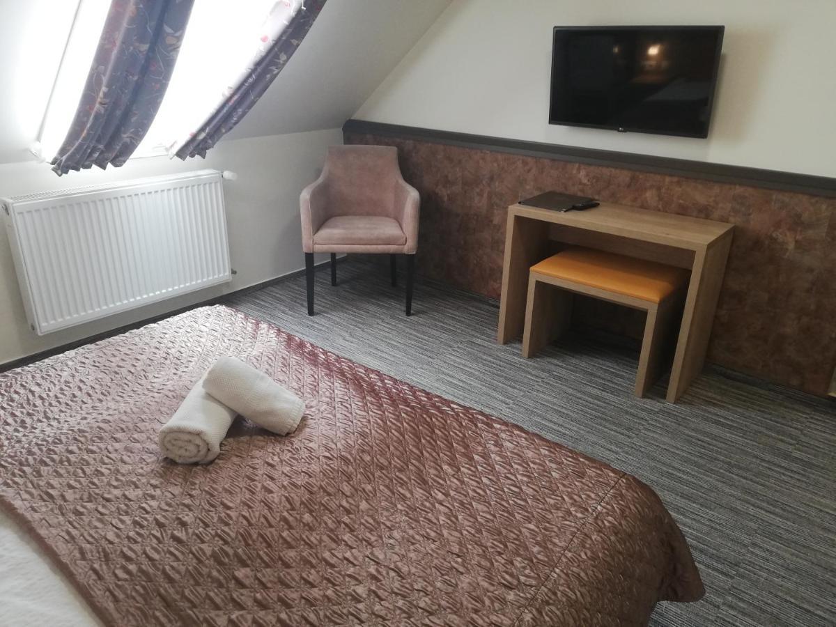 Hotel Dolce Vita Balatonkenese Extérieur photo
