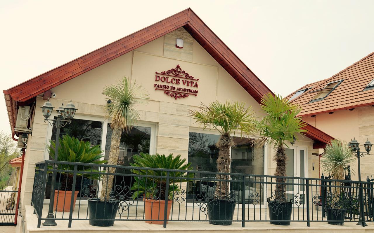 Hotel Dolce Vita Balatonkenese Extérieur photo